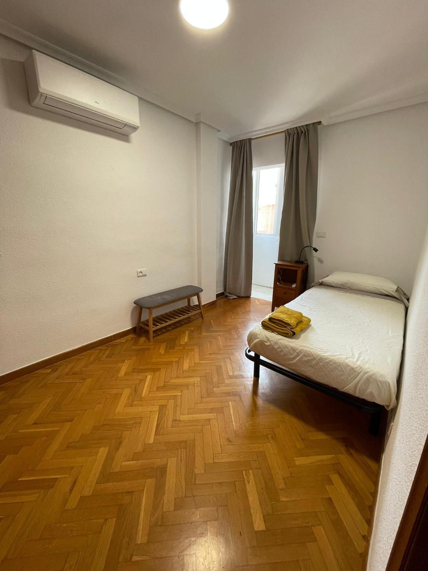 Bungalow Familiar Con Piscina 산후안데알리칸테 외부 사진