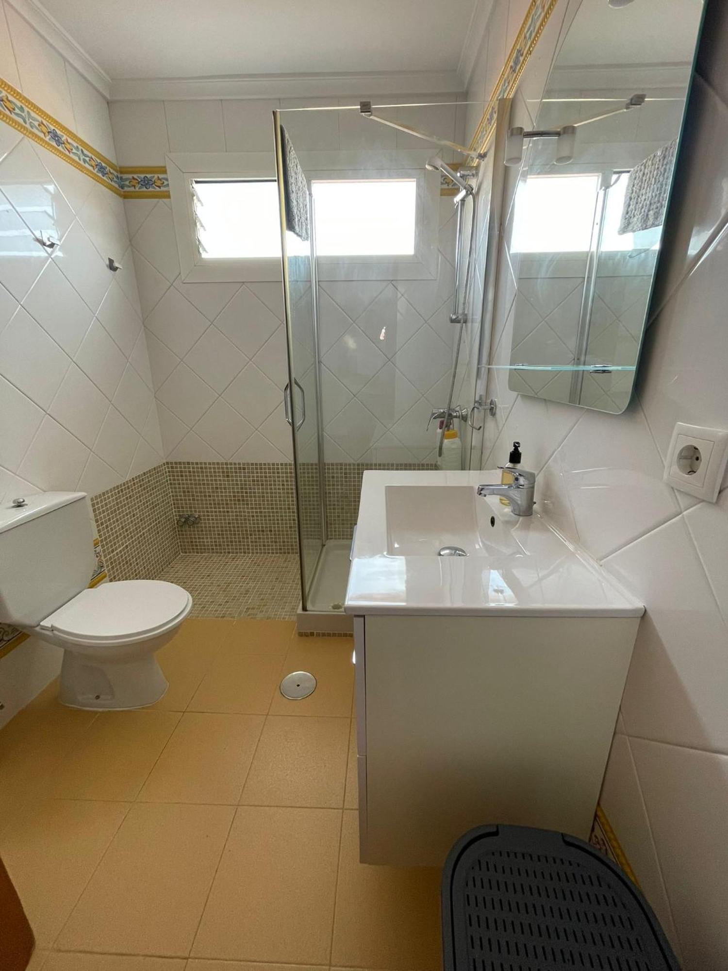 Bungalow Familiar Con Piscina 산후안데알리칸테 외부 사진