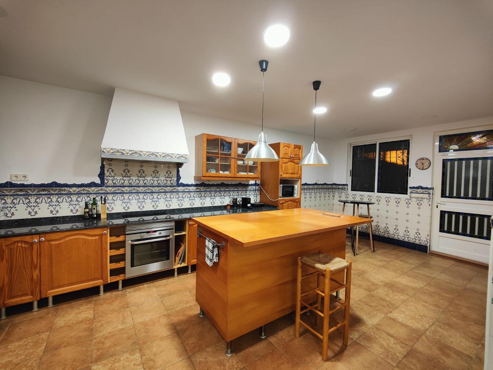 Bungalow Familiar Con Piscina 산후안데알리칸테 외부 사진